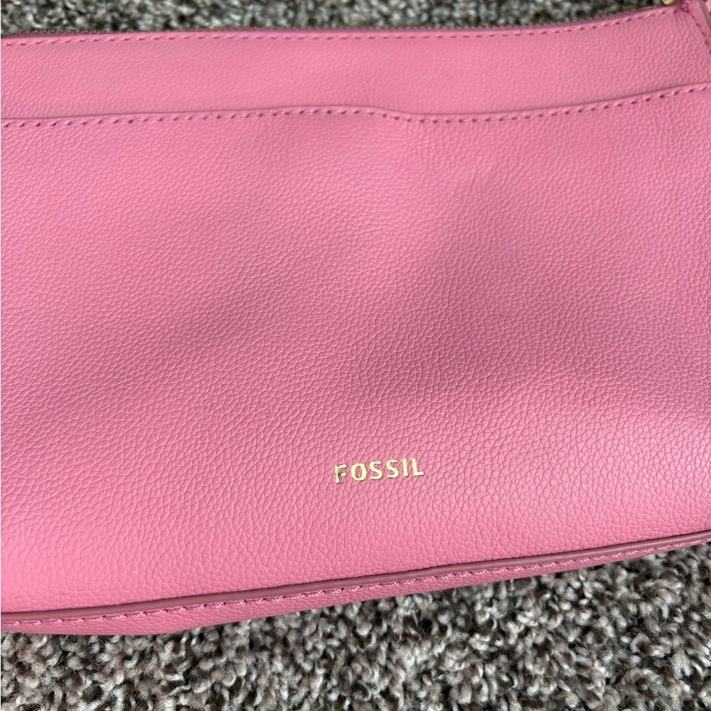 Fossil Pink Leather Shoulder Bag with Polished Finish